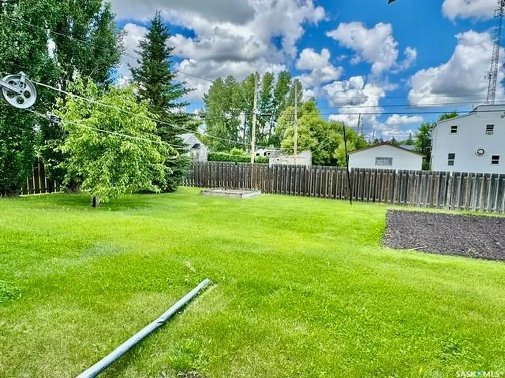 215 1st Avenue Jansen SK S0K 2B0