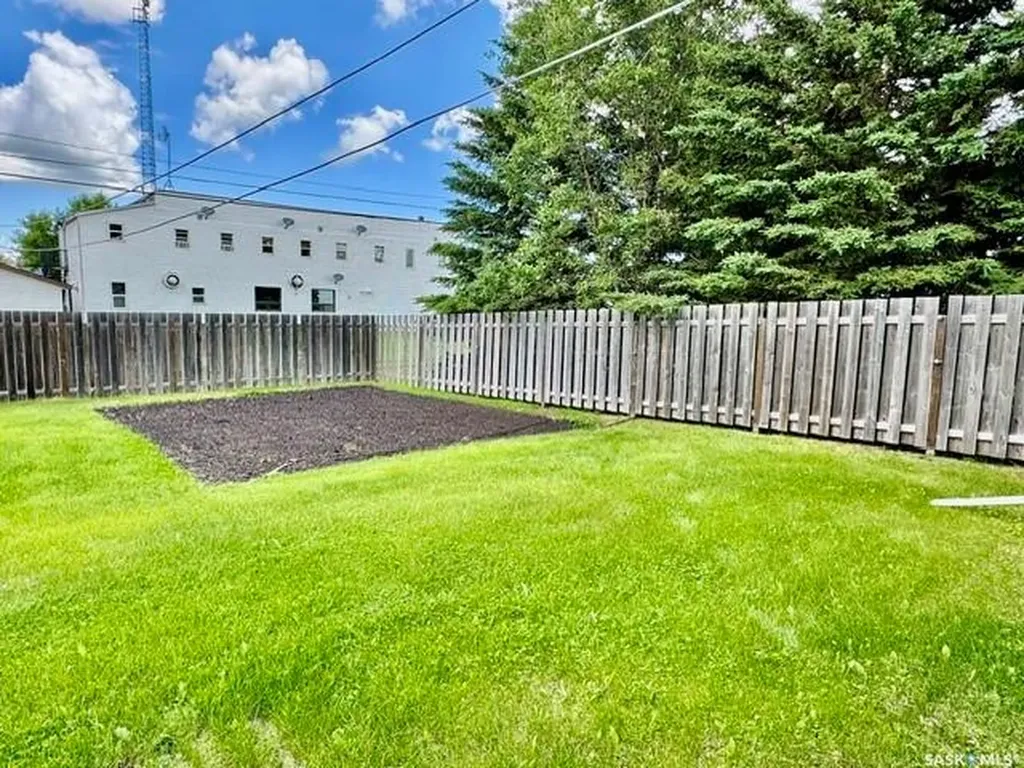215 1st Avenue Jansen SK S0K 2B0