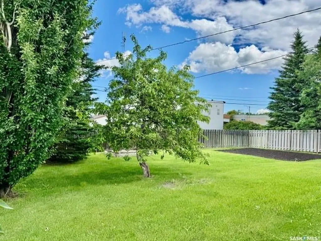 215 1st Avenue Jansen SK S0K 2B0