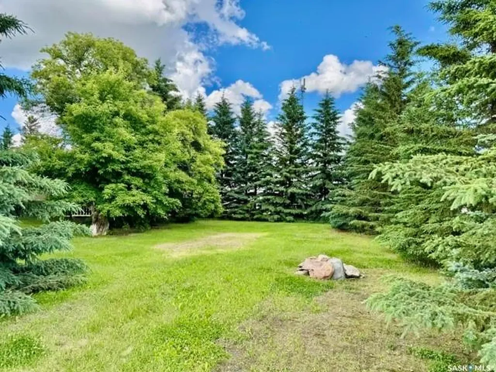 215 1st Avenue Jansen SK S0K 2B0