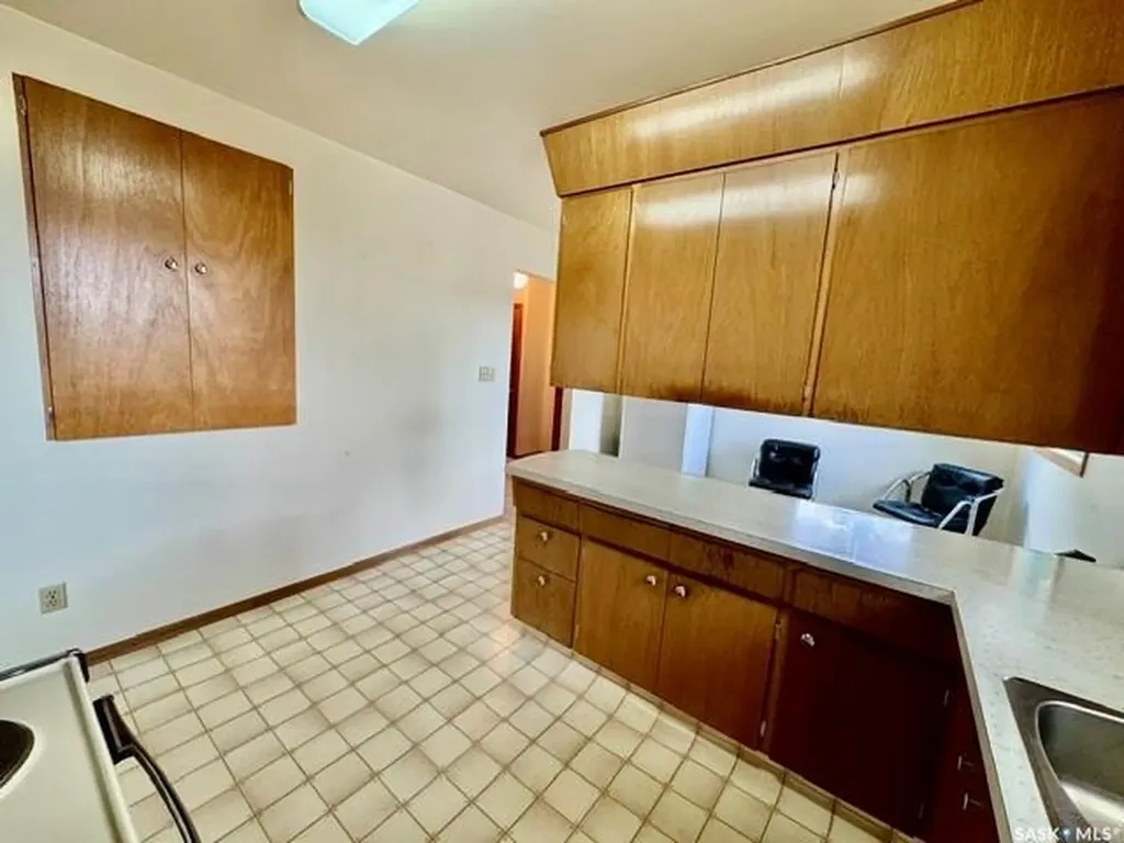 215 1st Avenue Jansen SK S0K 2B0