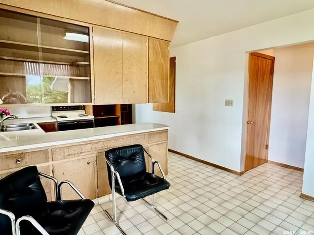 215 1st Avenue Jansen SK S0K 2B0
