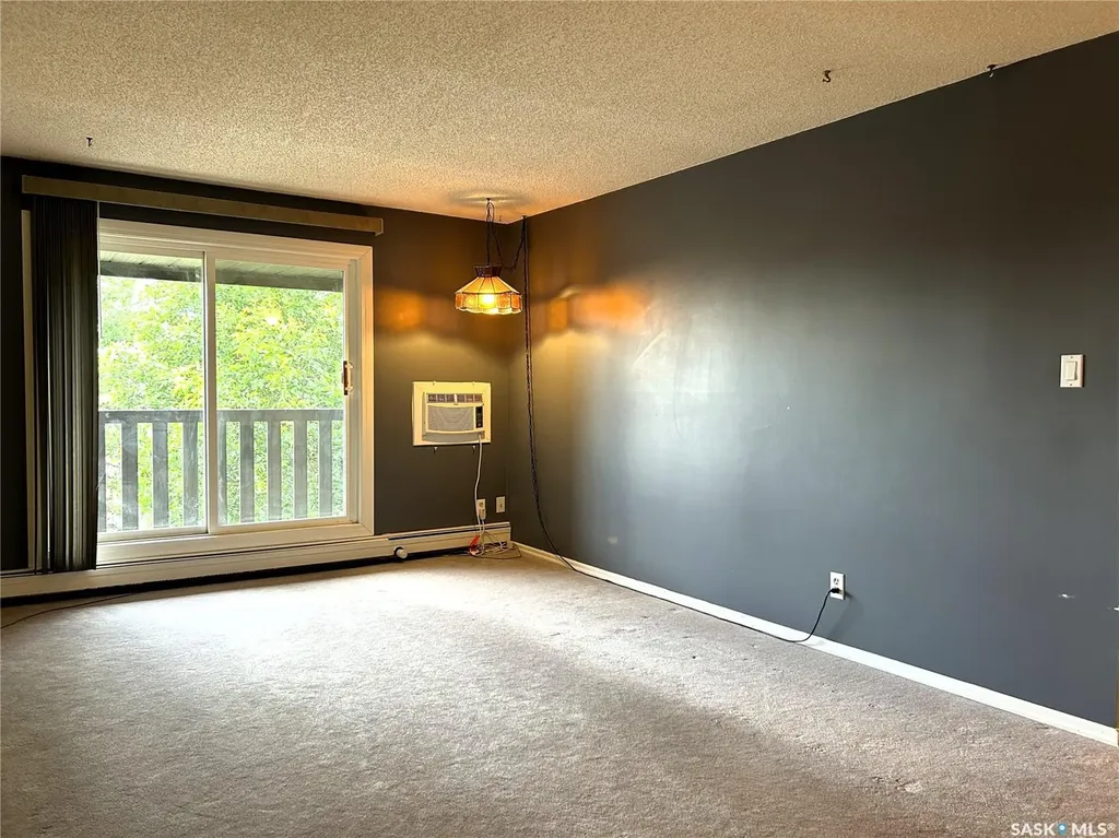 403 Tait Court Saskatoon SK S7H 5L3