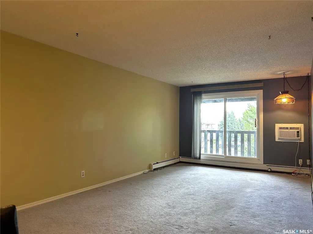 403 Tait Court Saskatoon SK S7H 5L3