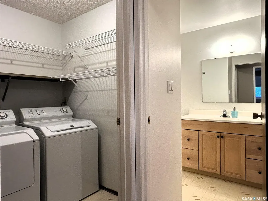 403 Tait Court Saskatoon SK S7H 5L3