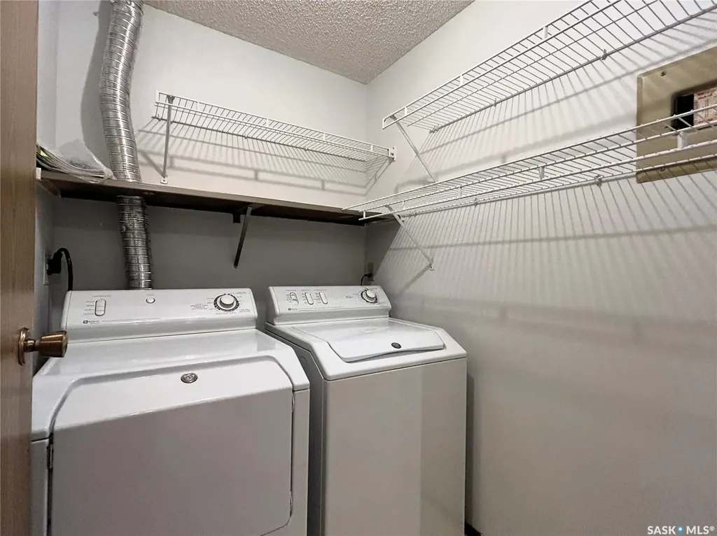 403 Tait Court Saskatoon SK S7H 5L3