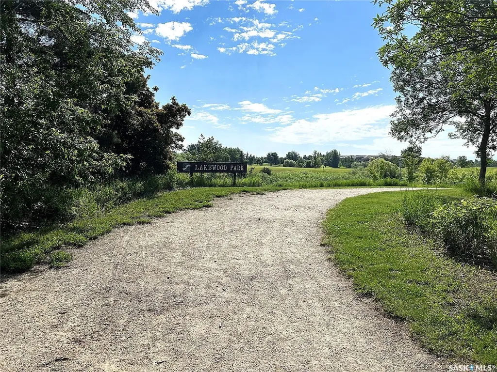 403 Tait Court Saskatoon SK S7H 5L3