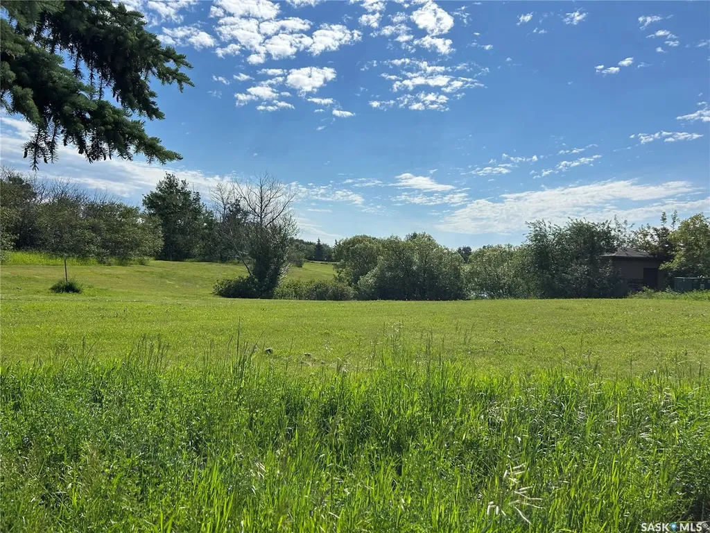 403 Tait Court Saskatoon SK S7H 5L3