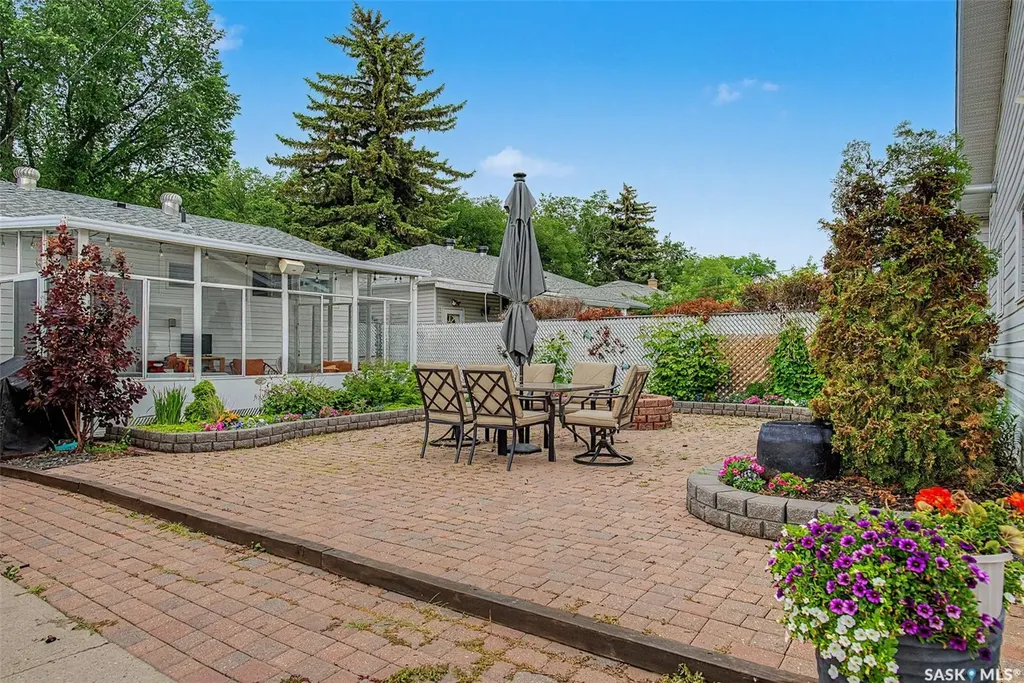 235 Toronto Street N Regina SK S4R 0M3