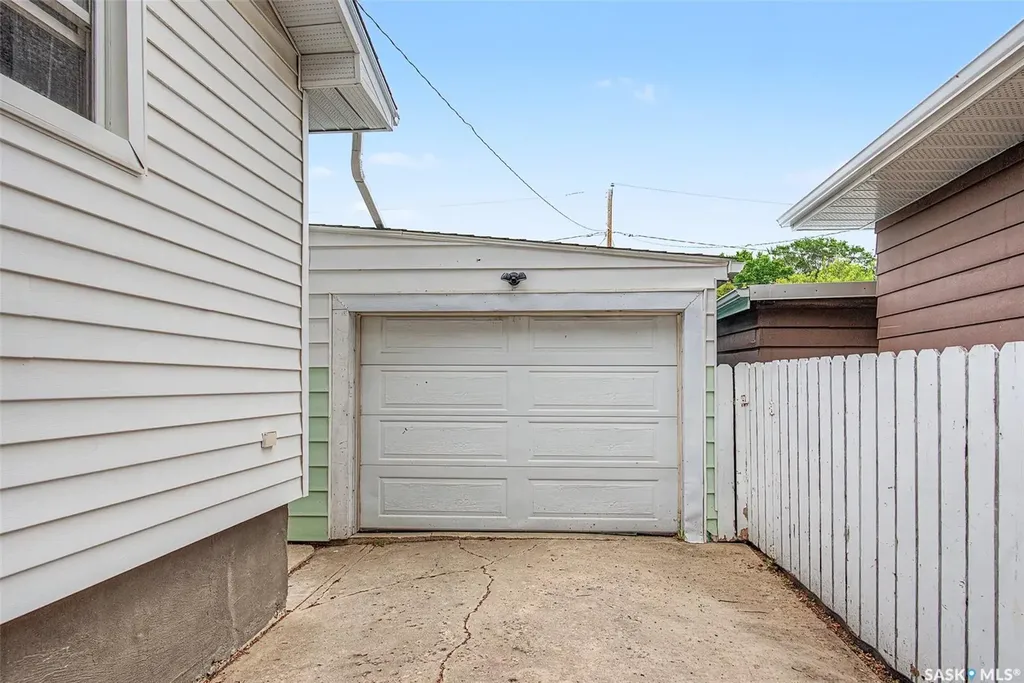 235 Toronto Street N Regina SK S4R 0M3