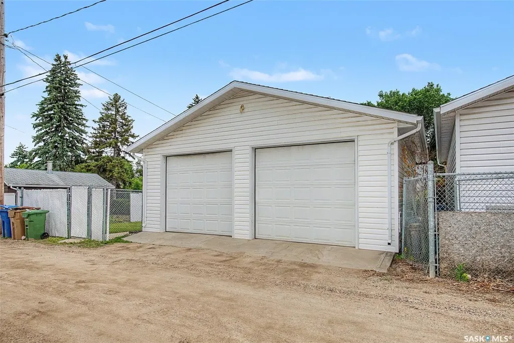 235 Toronto Street N Regina SK S4R 0M3