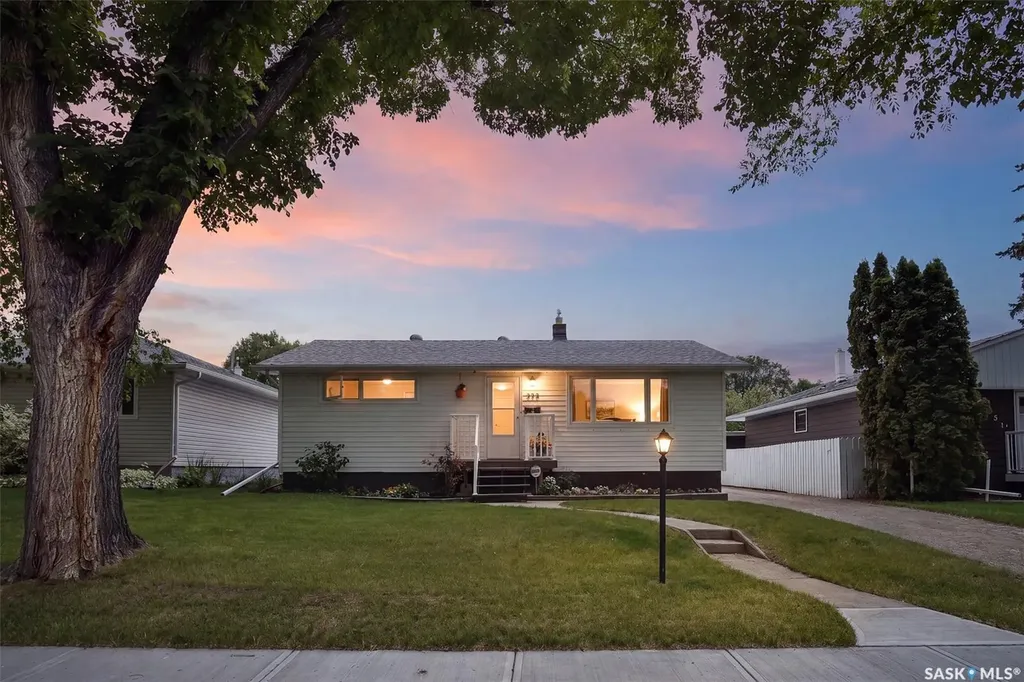 235 Toronto Street N Regina SK S4R 0M3