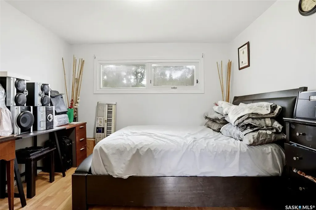 15 Ottawa Place Regina SK S4R 2V6