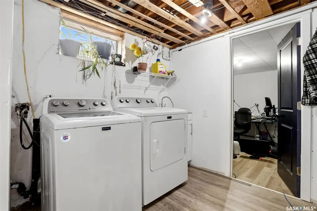 15 Ottawa Place Regina SK S4R 2V6