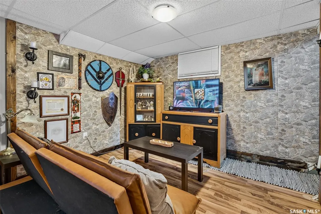 653 Duffield Street W Moose Jaw SK S6H 5J2