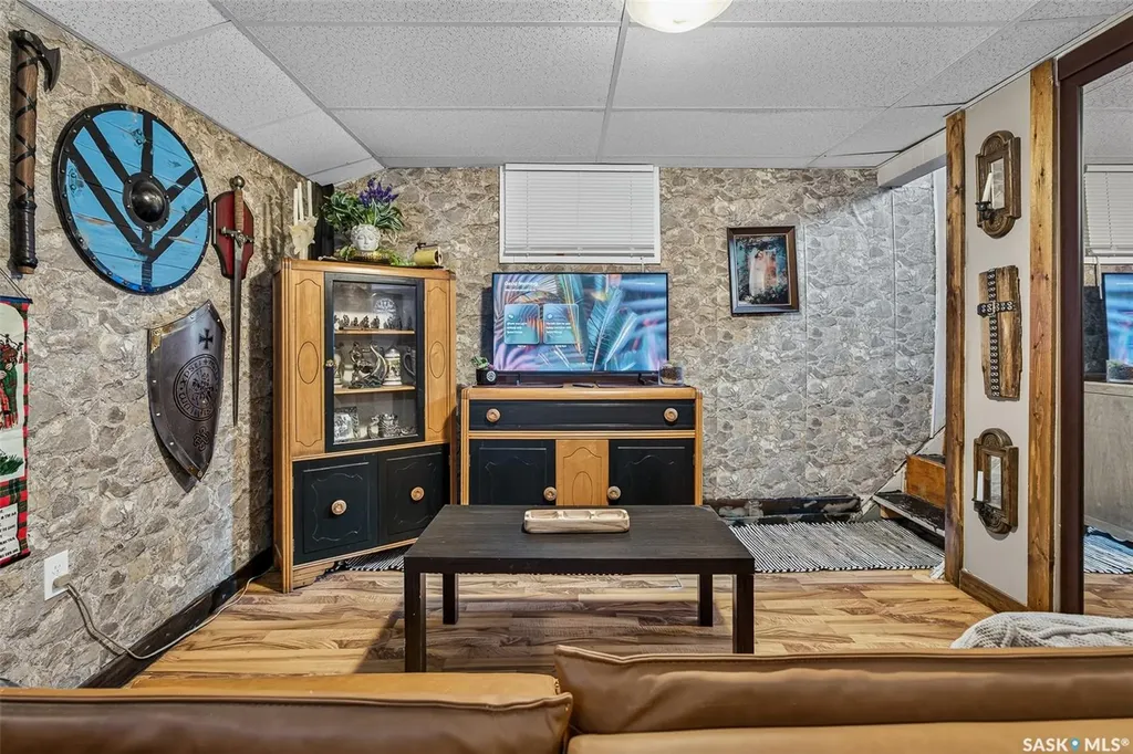 653 Duffield Street W Moose Jaw SK S6H 5J2