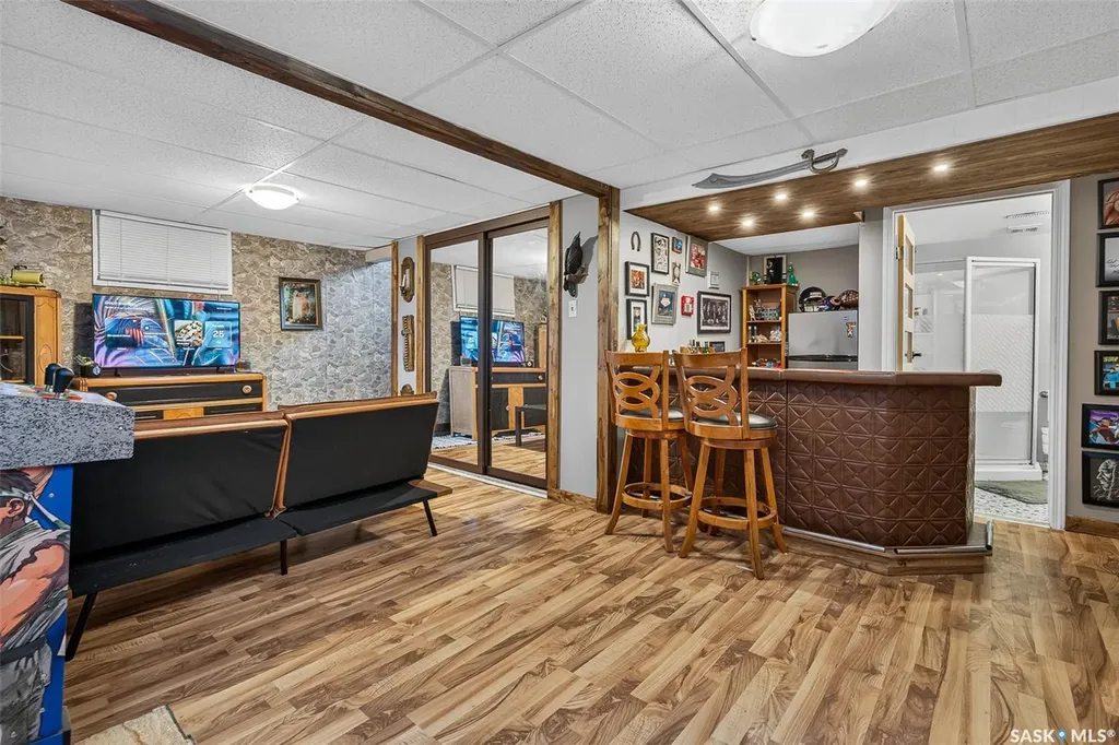 653 Duffield Street W Moose Jaw SK S6H 5J2
