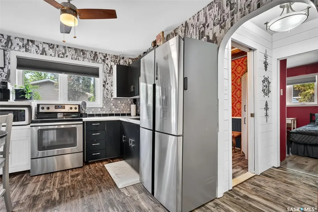 653 Duffield Street W Moose Jaw SK S6H 5J2