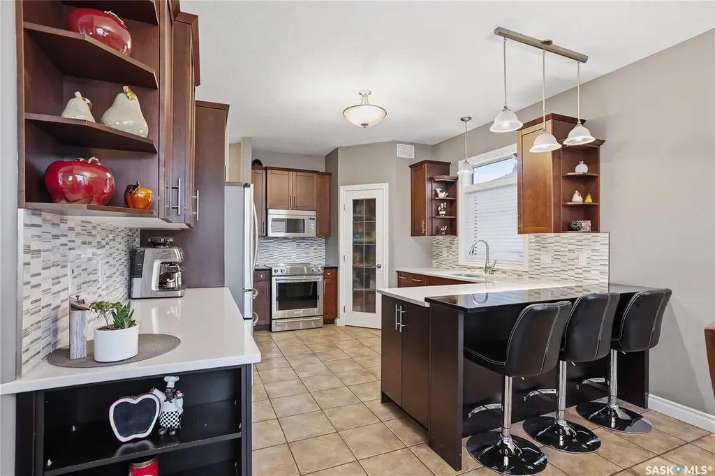 231 Brookshire Crescent Saskatoon SK S7V 1H2