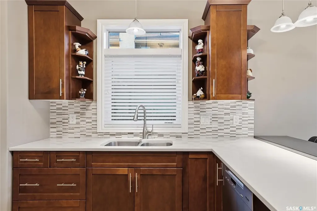 231 Brookshire Crescent Saskatoon SK S7V 1H2
