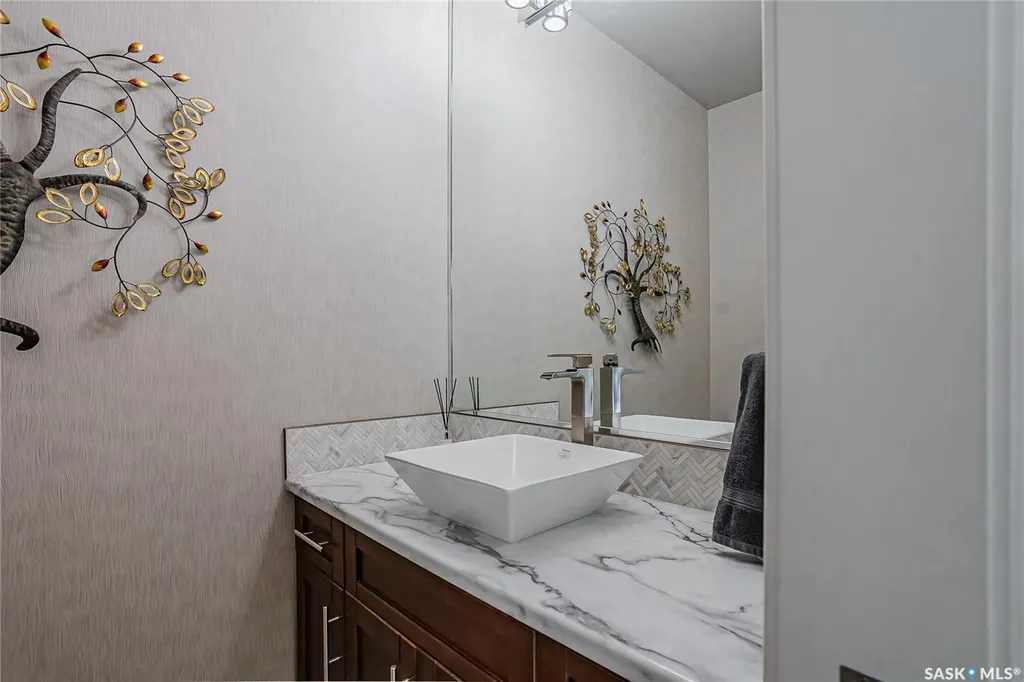 231 Brookshire Crescent Saskatoon SK S7V 1H2