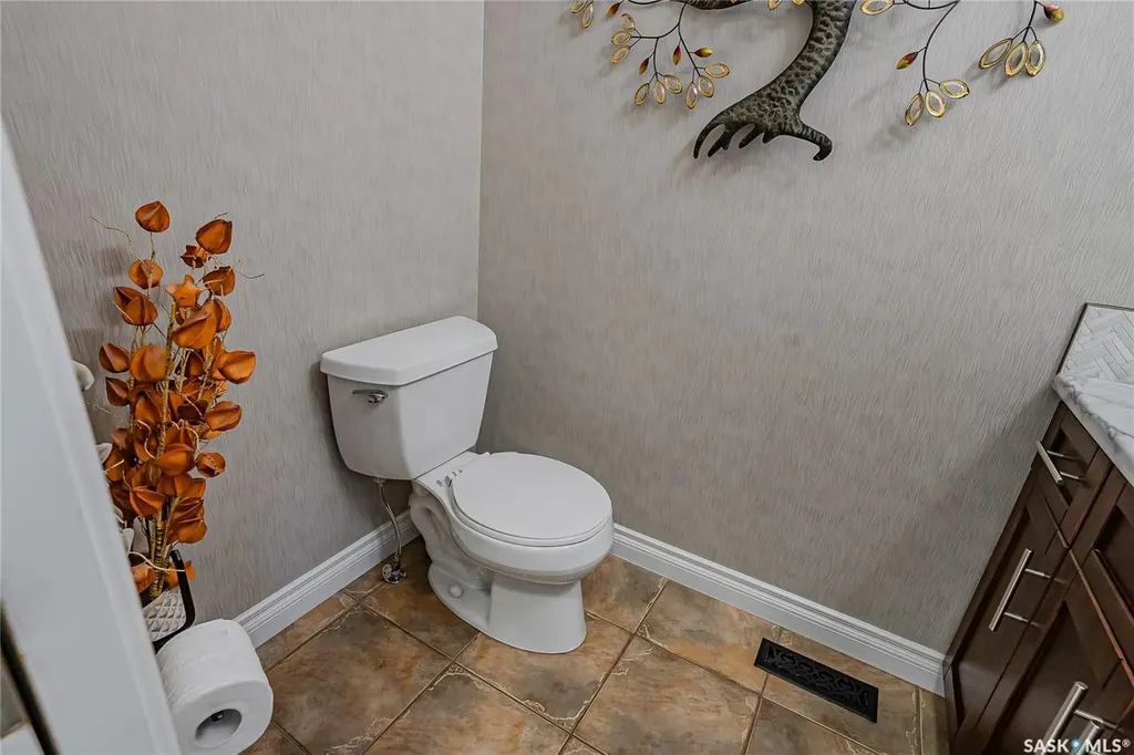 231 Brookshire Crescent Saskatoon SK S7V 1H2