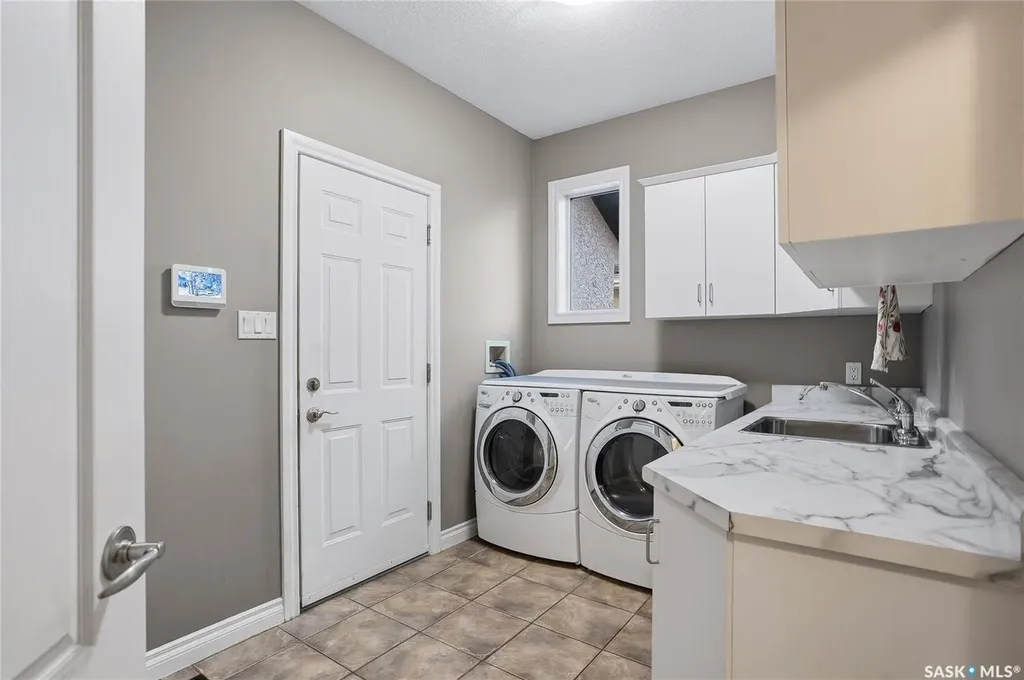 231 Brookshire Crescent Saskatoon SK S7V 1H2