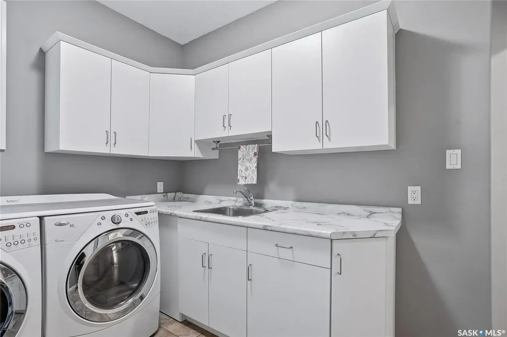 231 Brookshire Crescent Saskatoon SK S7V 1H2