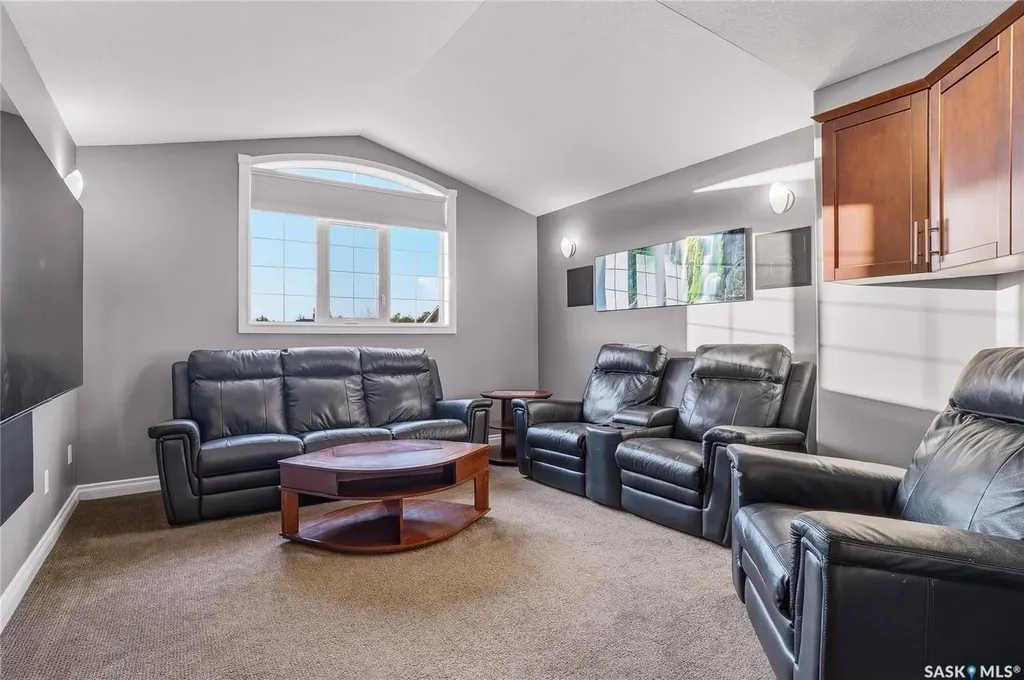 231 Brookshire Crescent Saskatoon SK S7V 1H2