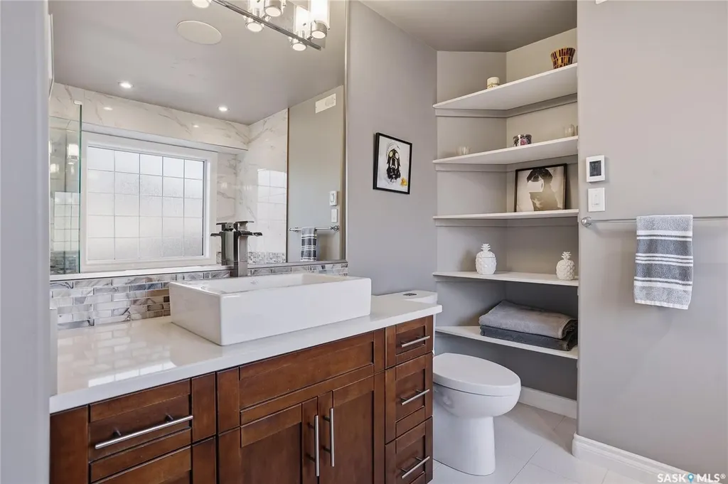 231 Brookshire Crescent Saskatoon SK S7V 1H2