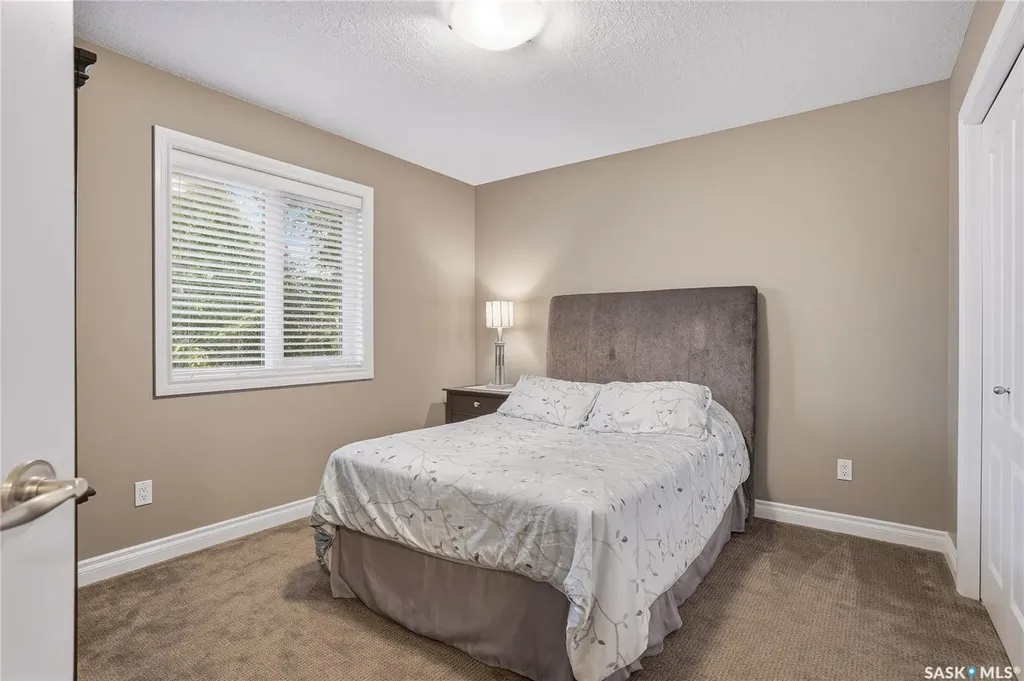 231 Brookshire Crescent Saskatoon SK S7V 1H2