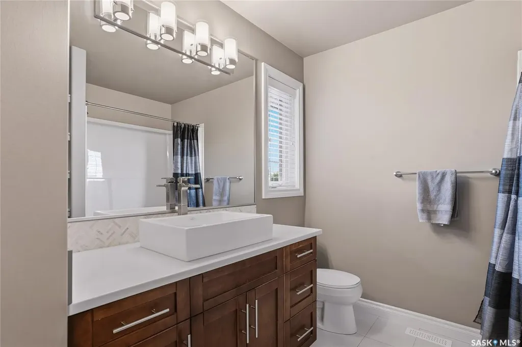 231 Brookshire Crescent Saskatoon SK S7V 1H2