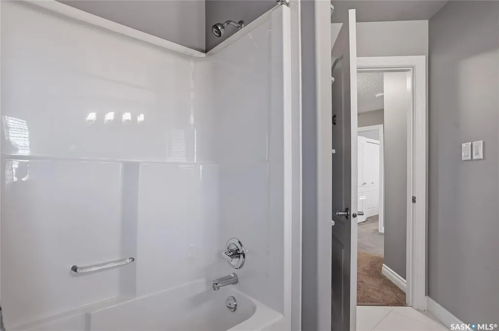 231 Brookshire Crescent Saskatoon SK S7V 1H2