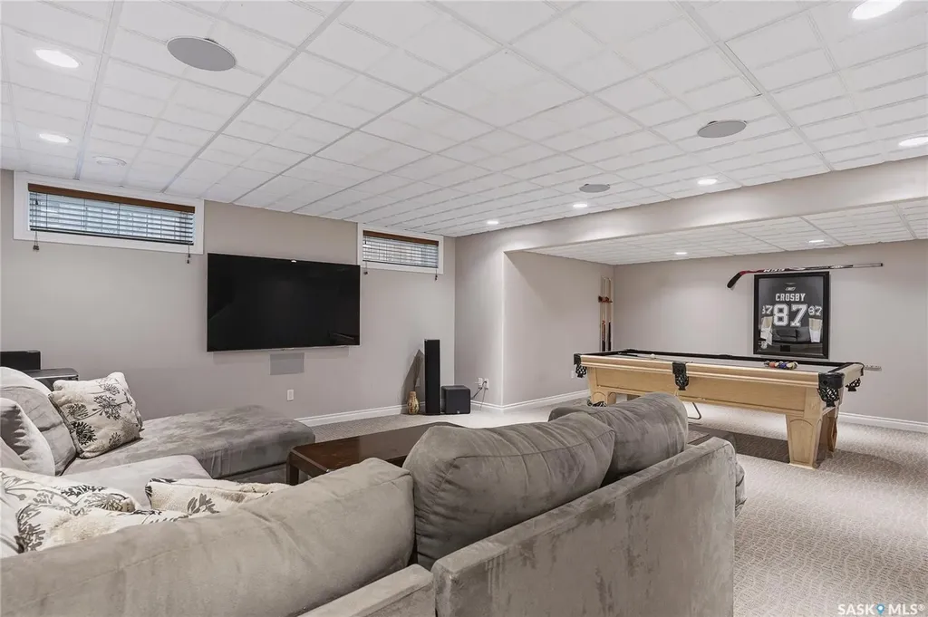 231 Brookshire Crescent Saskatoon SK S7V 1H2