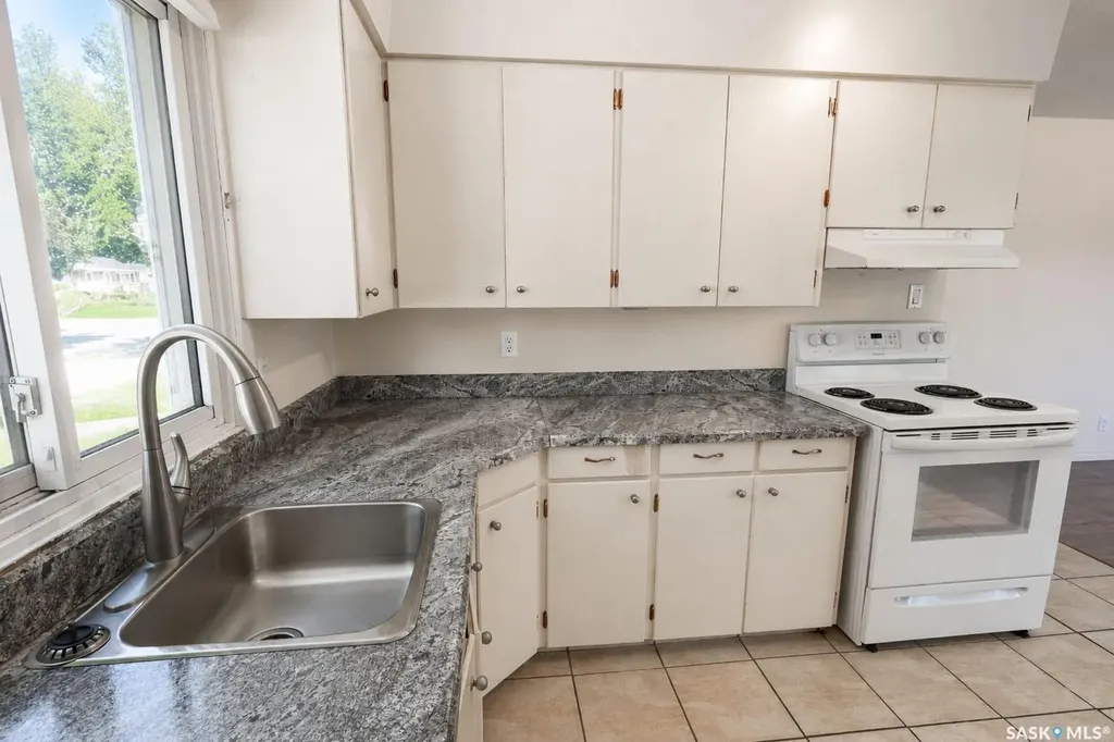 2410 Steuart Avenue Prince Albert SK S6V 2V2