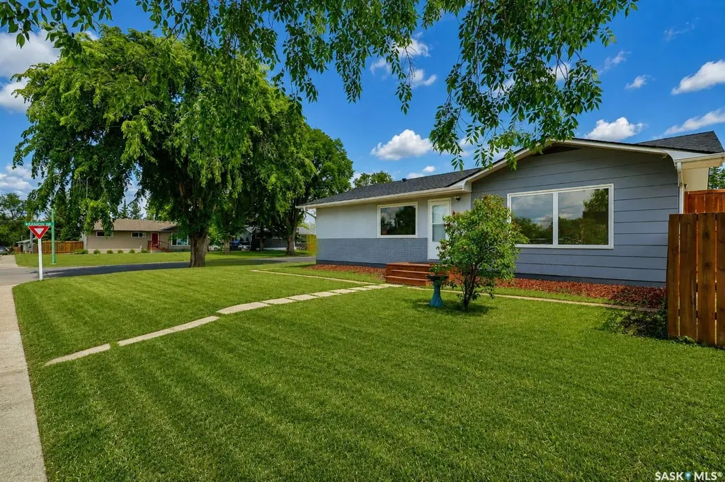 2410 Steuart Avenue Prince Albert SK S6V 2V2