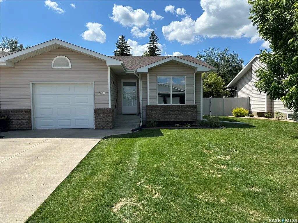 550 10th Avenue Rosthern SK S0K 3R0