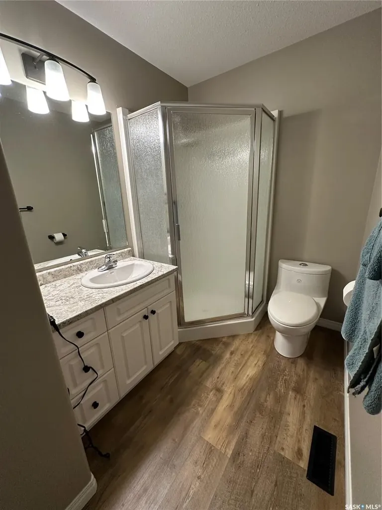 550 10th Avenue Rosthern SK S0K 3R0
