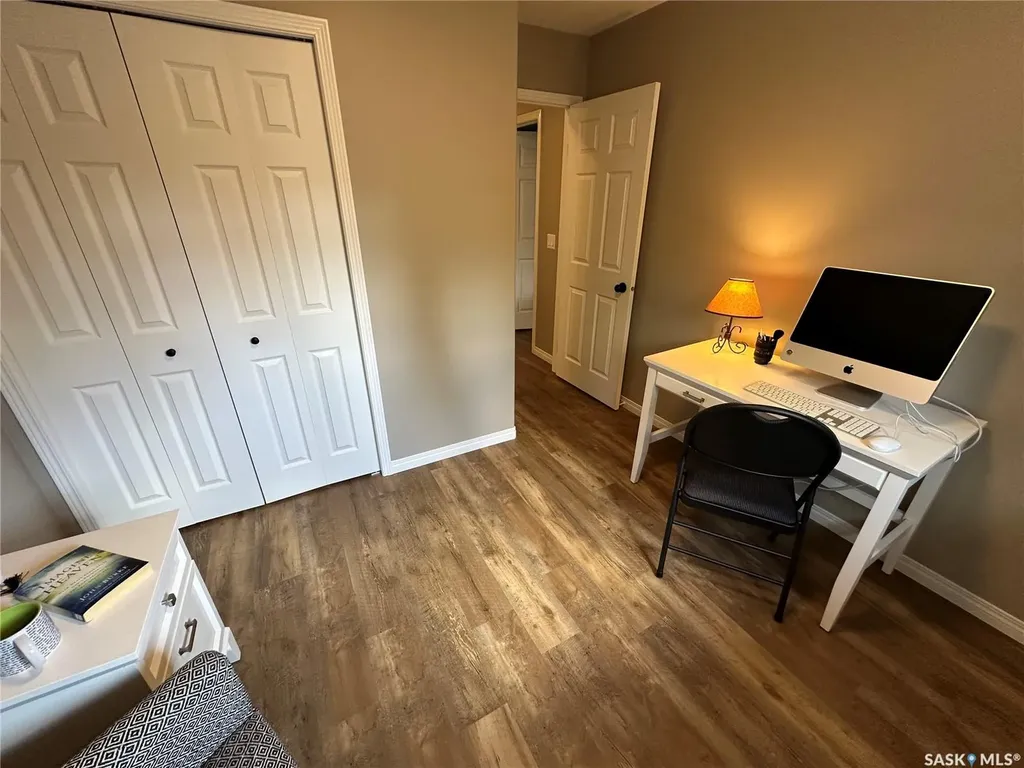 550 10th Avenue Rosthern SK S0K 3R0
