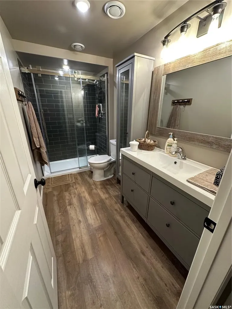 550 10th Avenue Rosthern SK S0K 3R0