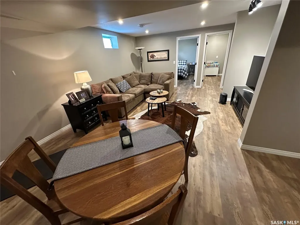 550 10th Avenue Rosthern SK S0K 3R0