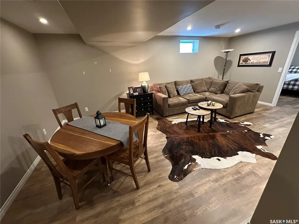 550 10th Avenue Rosthern SK S0K 3R0