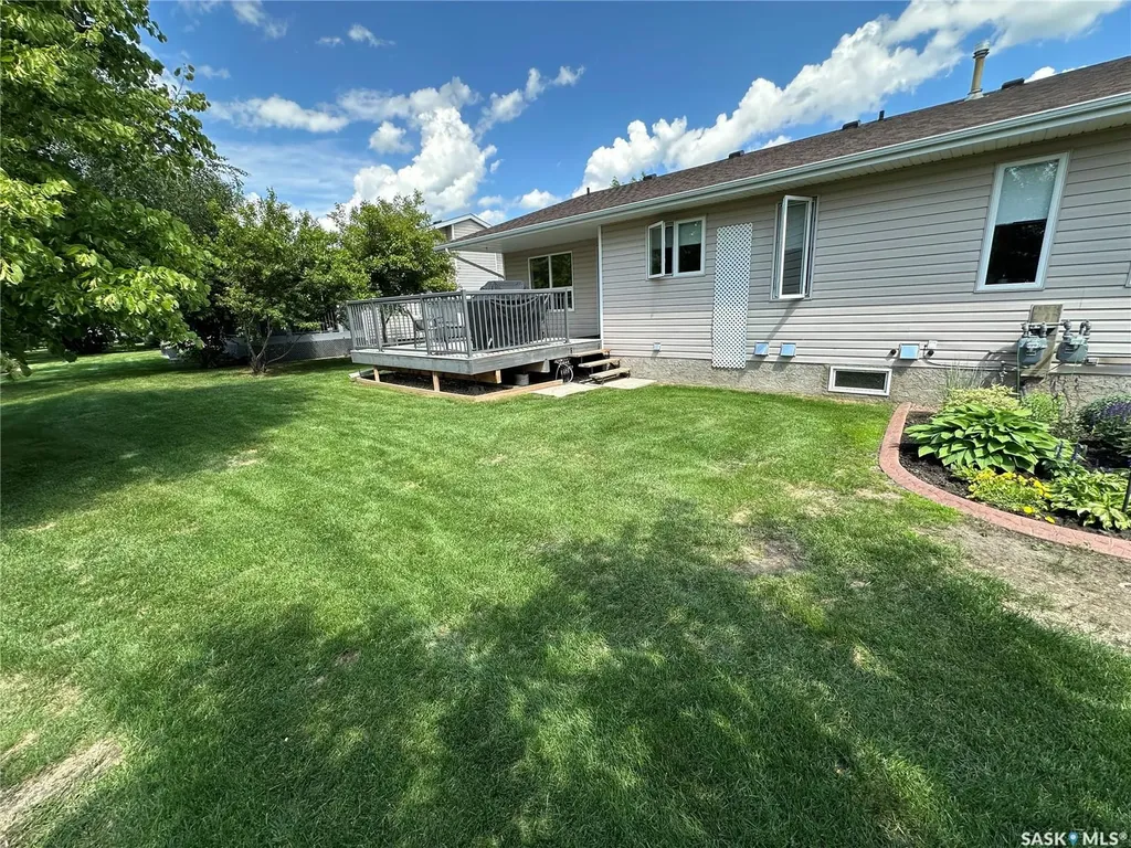 550 10th Avenue Rosthern SK S0K 3R0