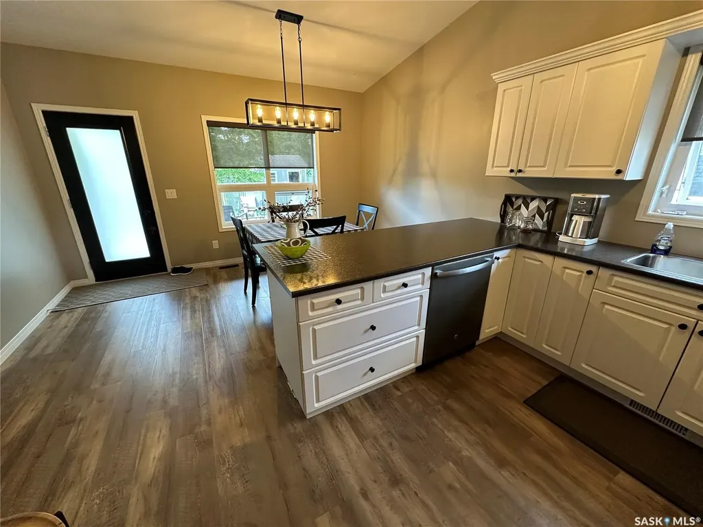 550 10th Avenue Rosthern SK S0K 3R0