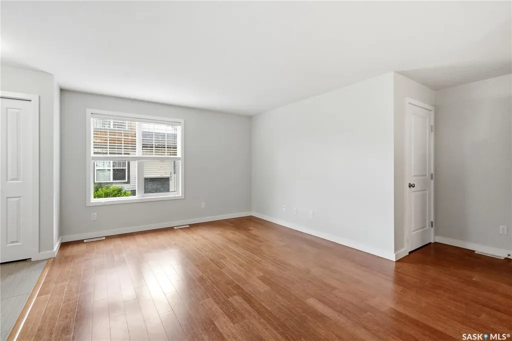1015 Patrick Crescent Saskatoon SK S7W 0M4