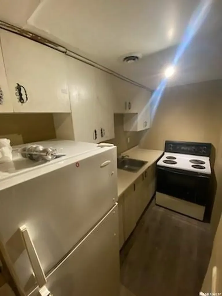 626 Mctavish Street Regina SK S4T 3T5