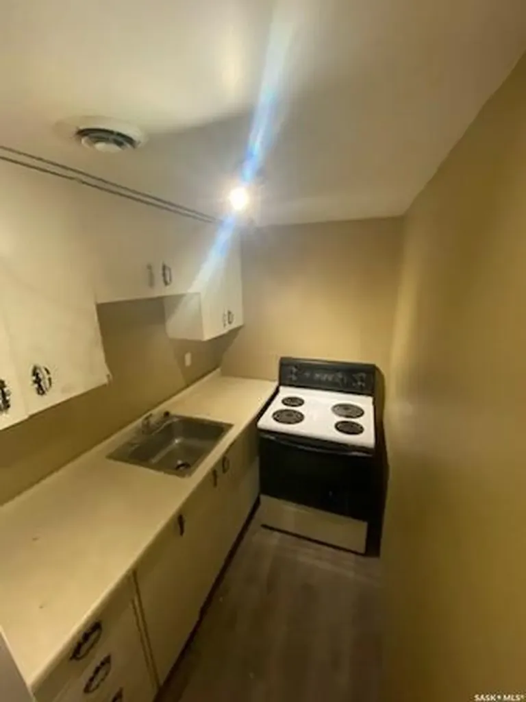 626 Mctavish Street Regina SK S4T 3T5