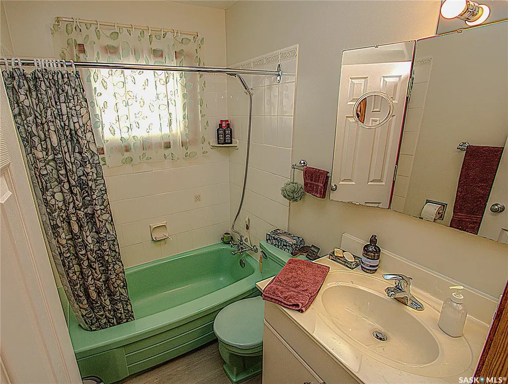 2339 Reynolds Street Regina SK S4N 3N6