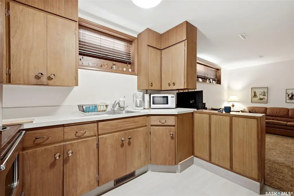 2339 Reynolds Street Regina SK S4N 3N6