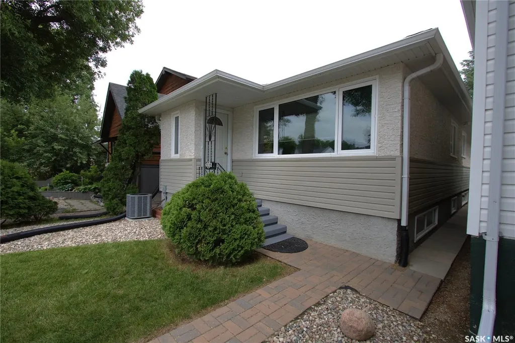 2339 Reynolds Street Regina SK S4N 3N6
